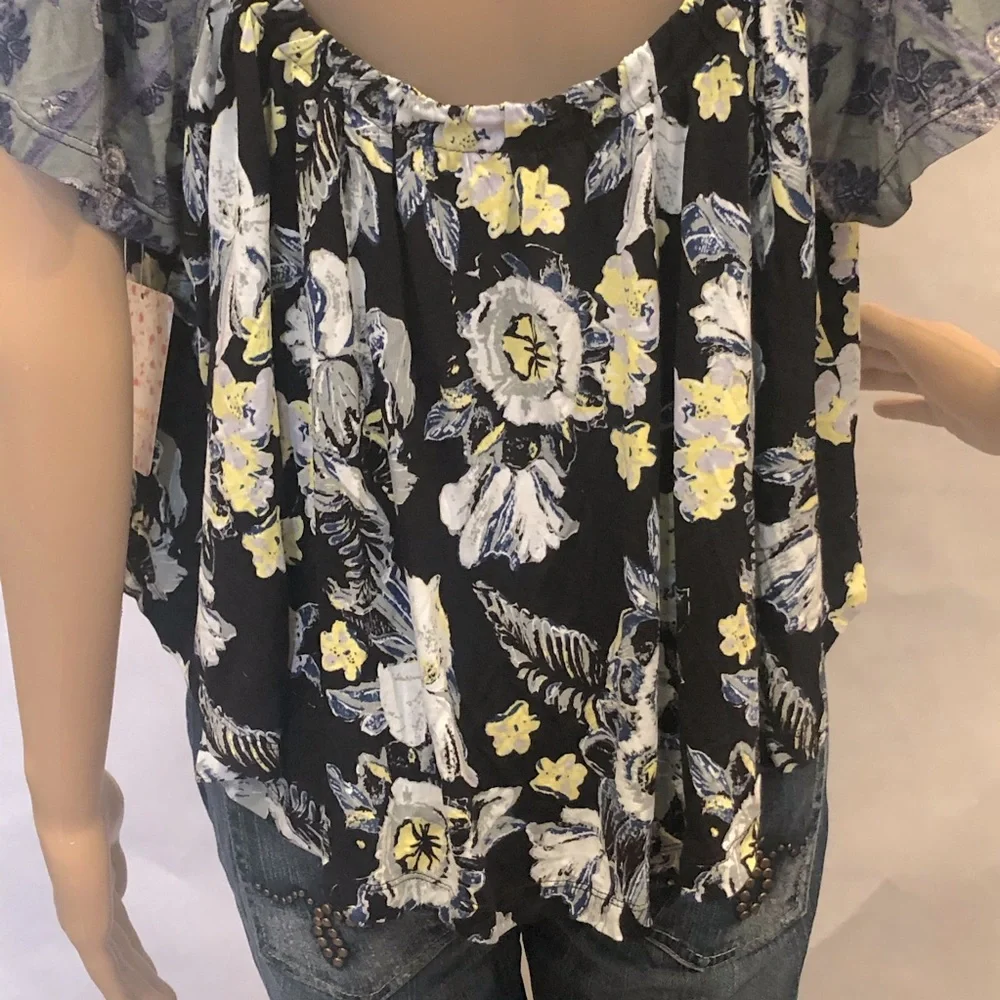 Free People black & green cold shoulder floral top - Picture 7 of 15